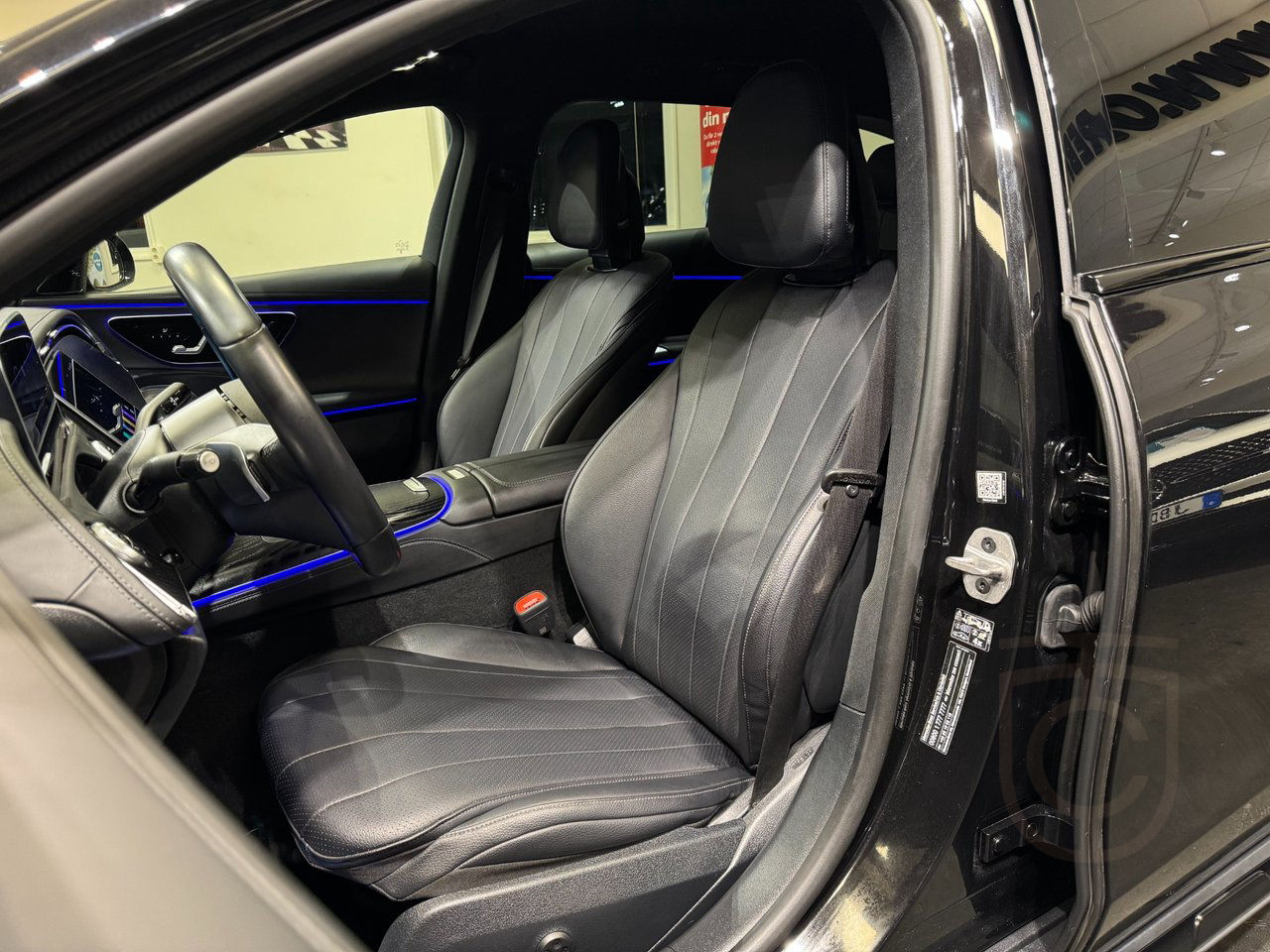 Mercedes-Benz E 300 de 4MATIC All-Terrain Driver assist