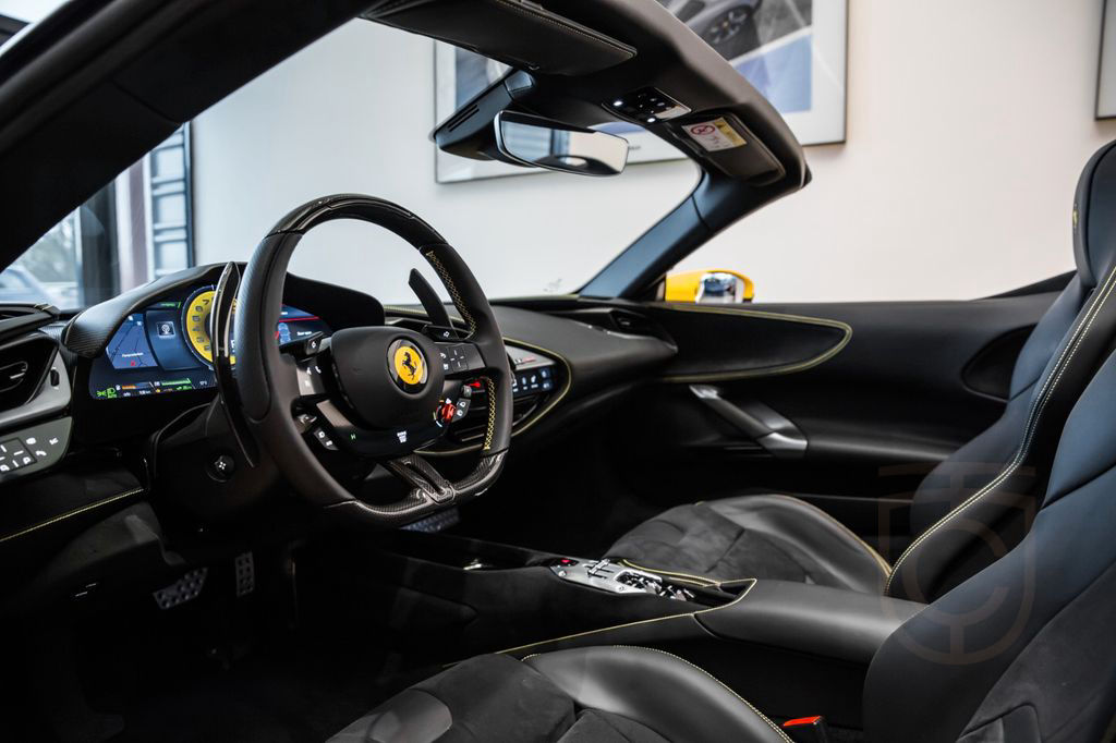 Ferrari SF90 Spider ~Ferrari Munsterhuis~