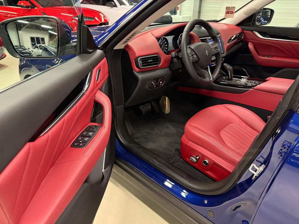 Maserati Levante GT Hybrid Premium-Leder Panorama 21zoll