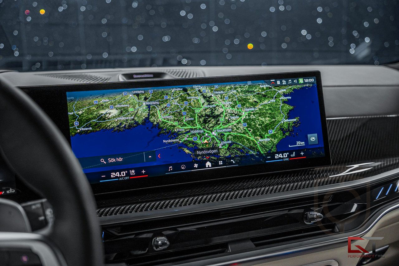 BMW X7 M60i
