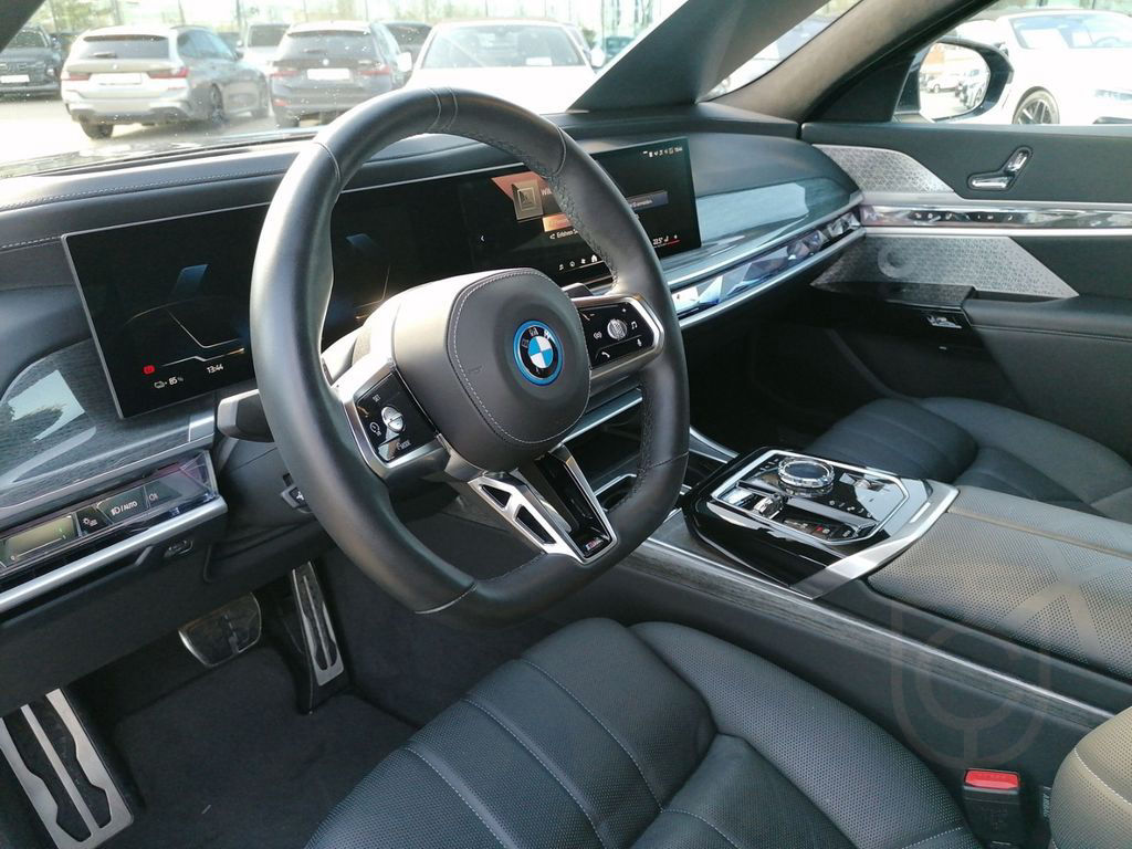 BMW i7 xDrive60 M Sport LED HuD Standhzg NAVI KAMERA