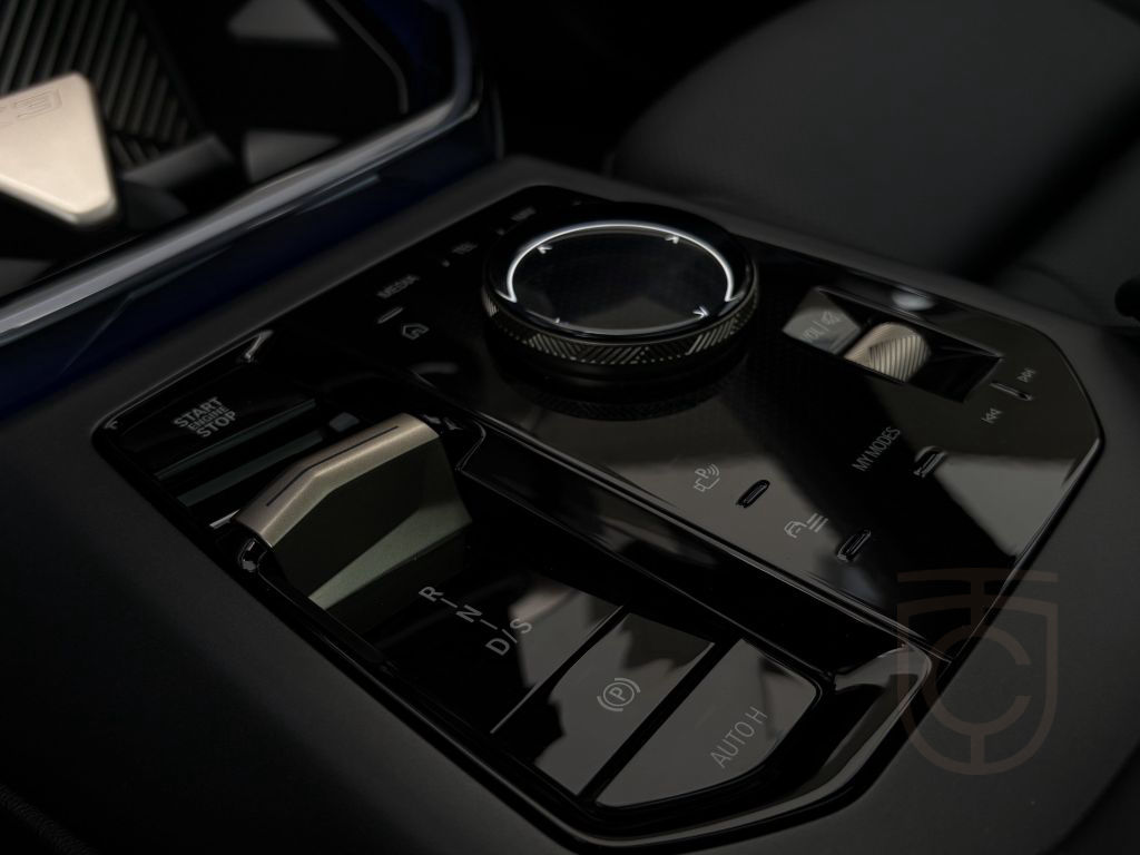 BMW X3 30e xDrive HuD PANO DA PROF PA+ H/K 19"