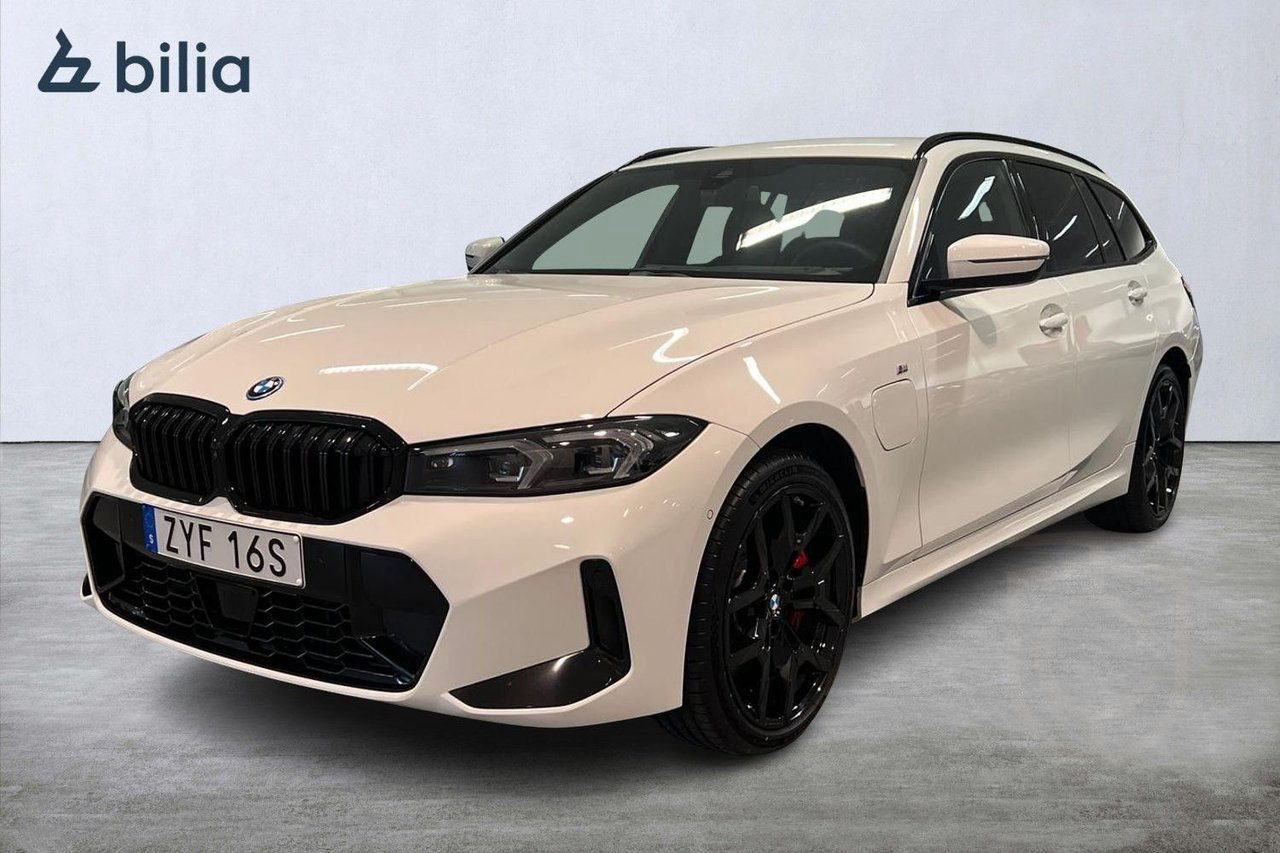 BMW 330e xDrive Touring