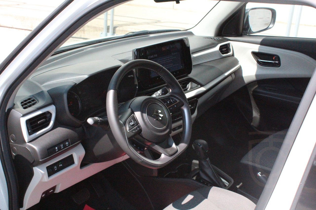 Suzuki Swift Select CVT