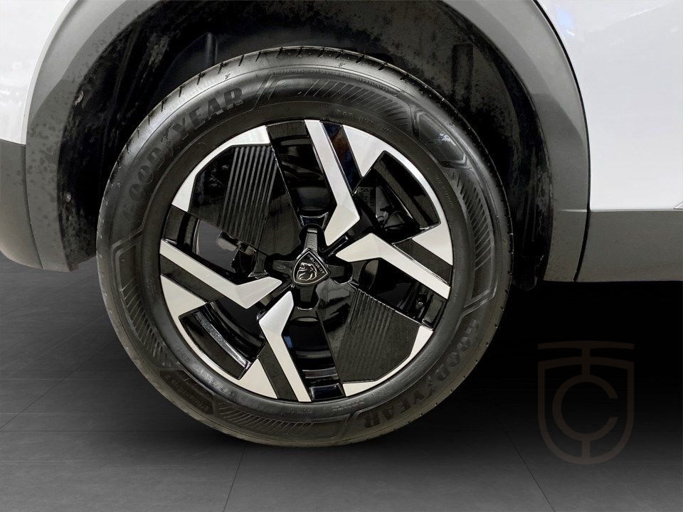 Peugeot 2008 GT 1.2 PT