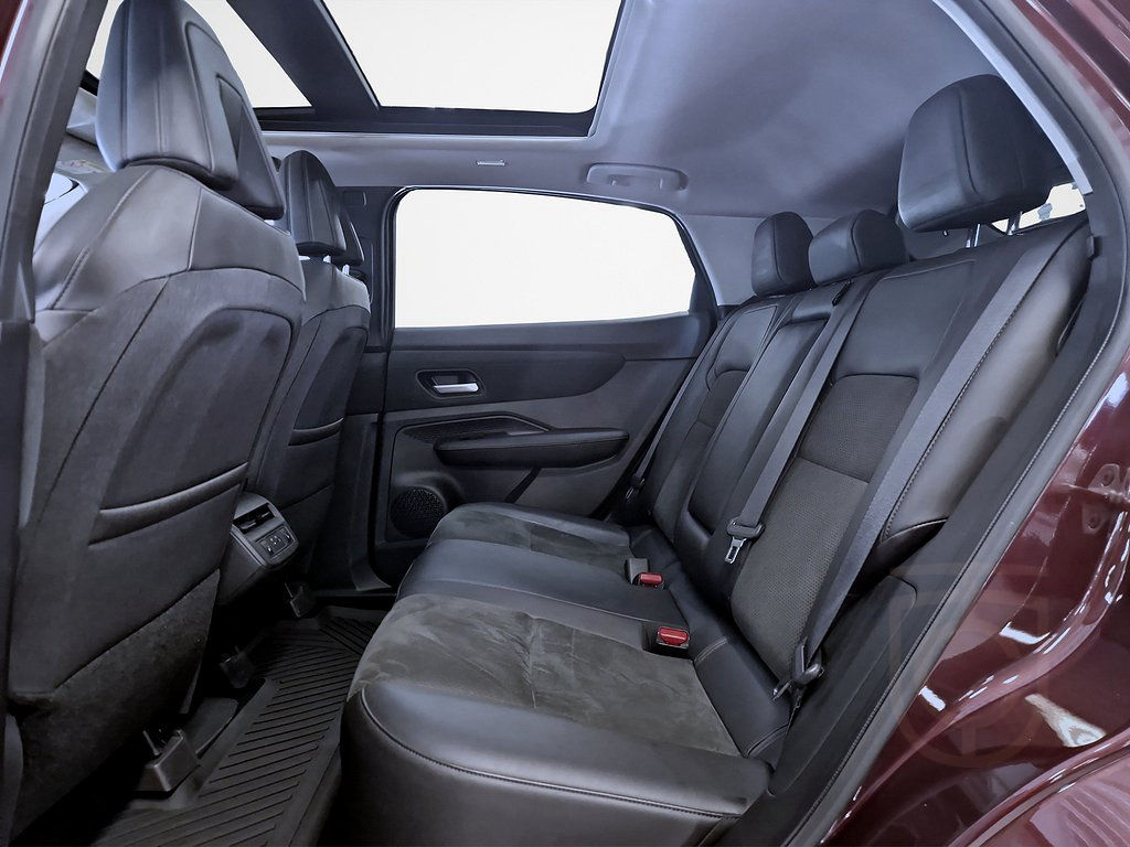 Nissan Ariya 87