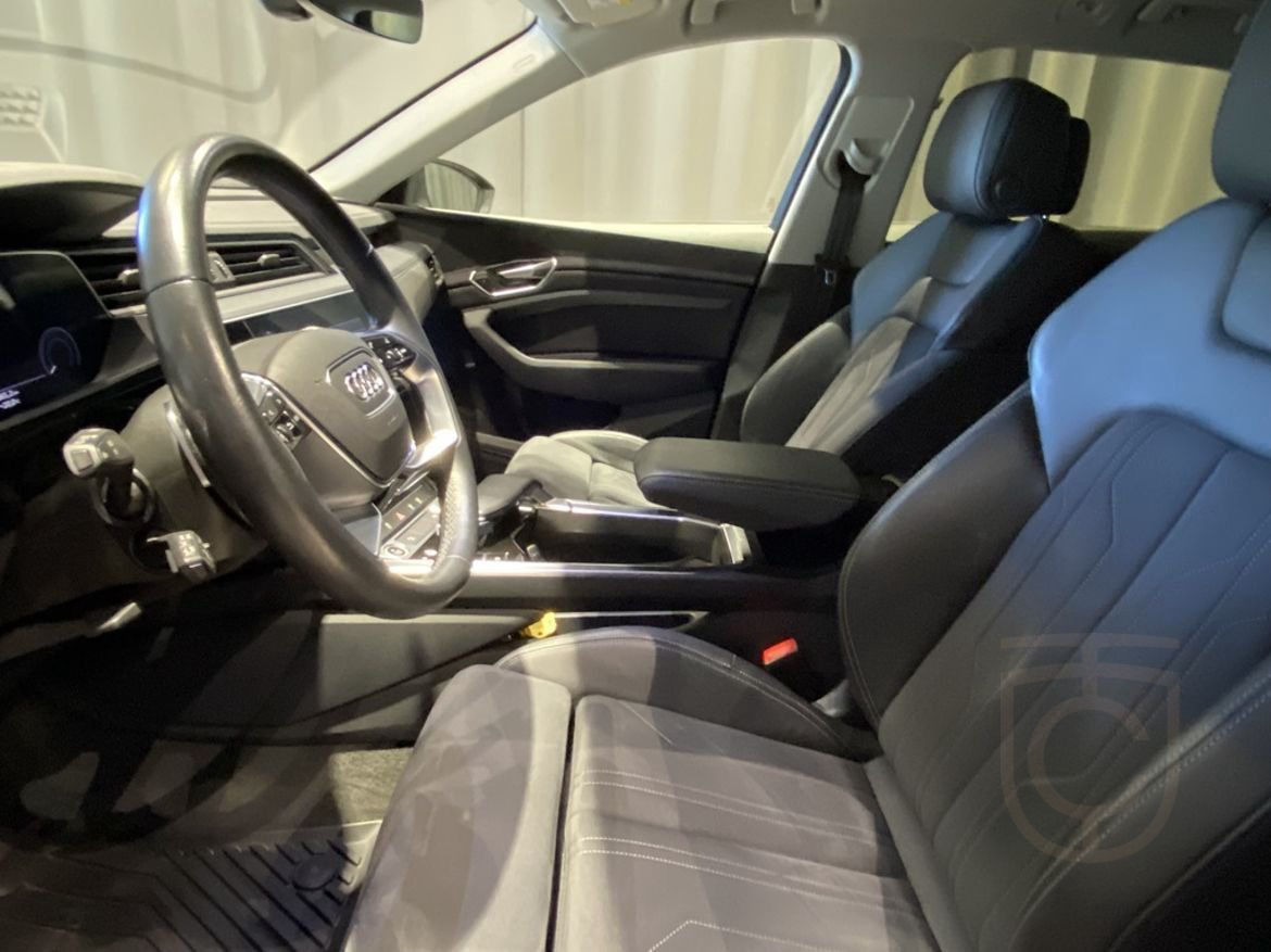 Audi Q8 50 e-tron quattro