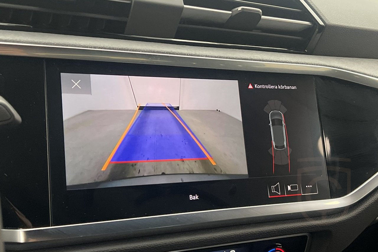 Audi Q3 Sportback 45 TFSI e S Line Cockpit