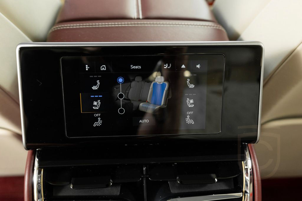 Bentley Flying Spur Azure V8 - Naim, Burgundy red