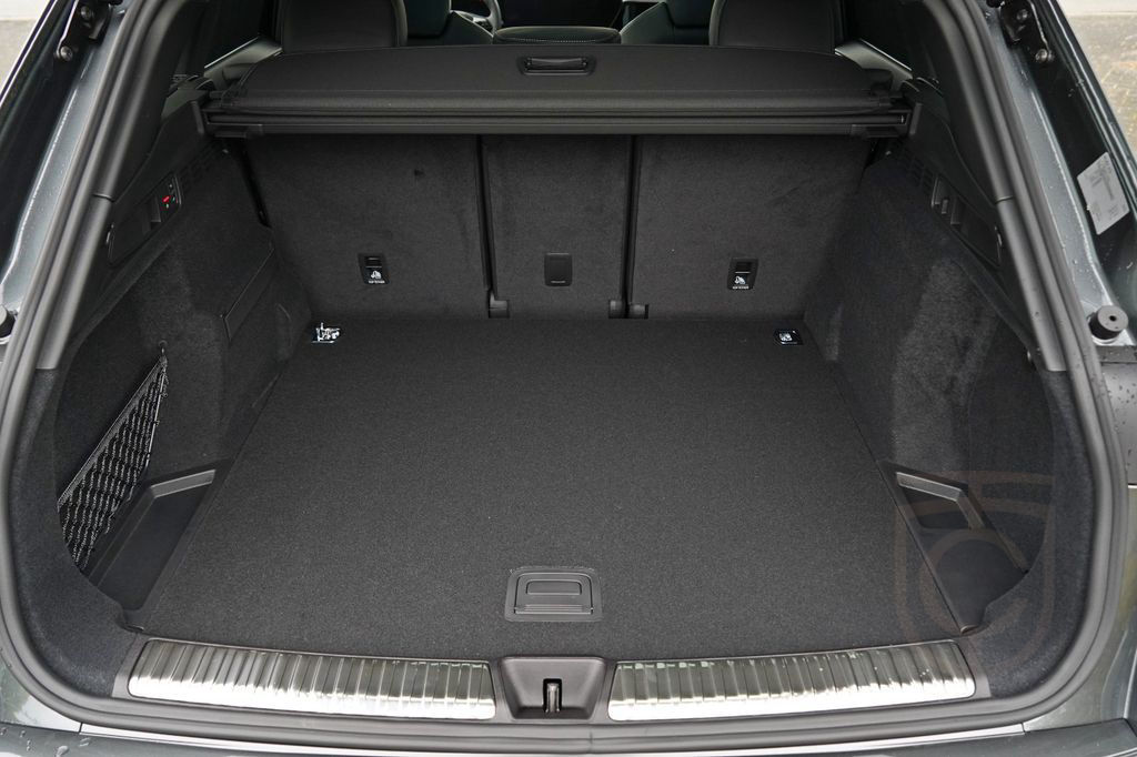 Audi SQ5 PANO LUFTFEDER TECH PRO MMI PRO STD.HZG AHK
