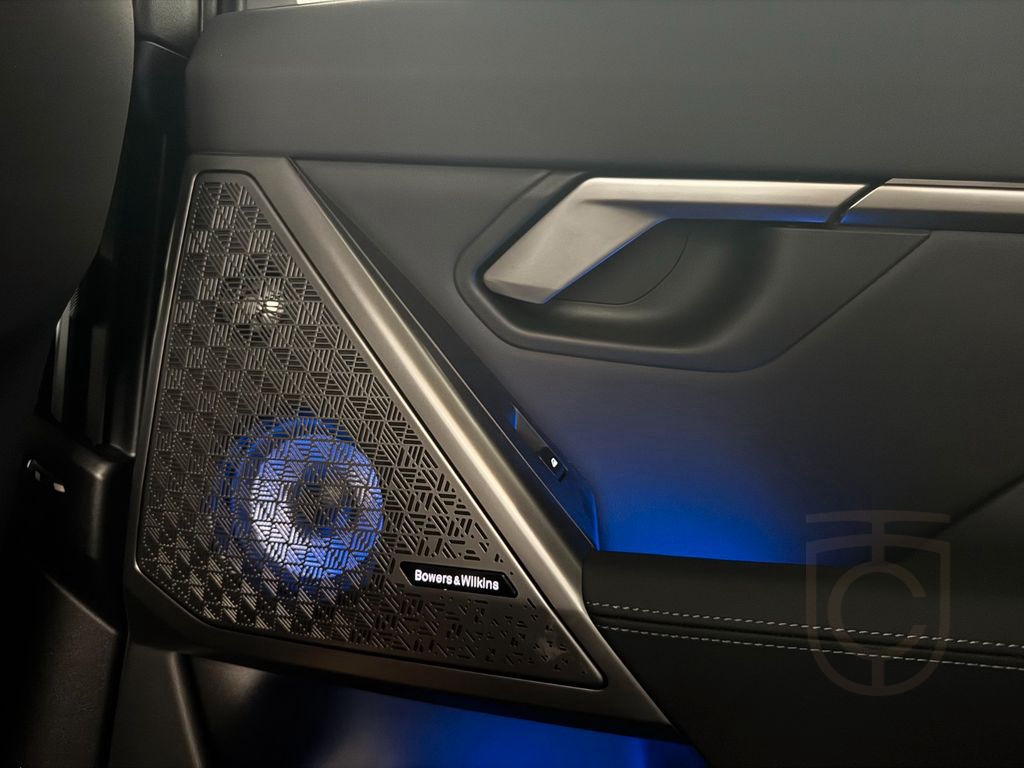 BMW M5 Touring PANO/HUD/AHK/INNO/SITZLÜFTUNG/ICONIC