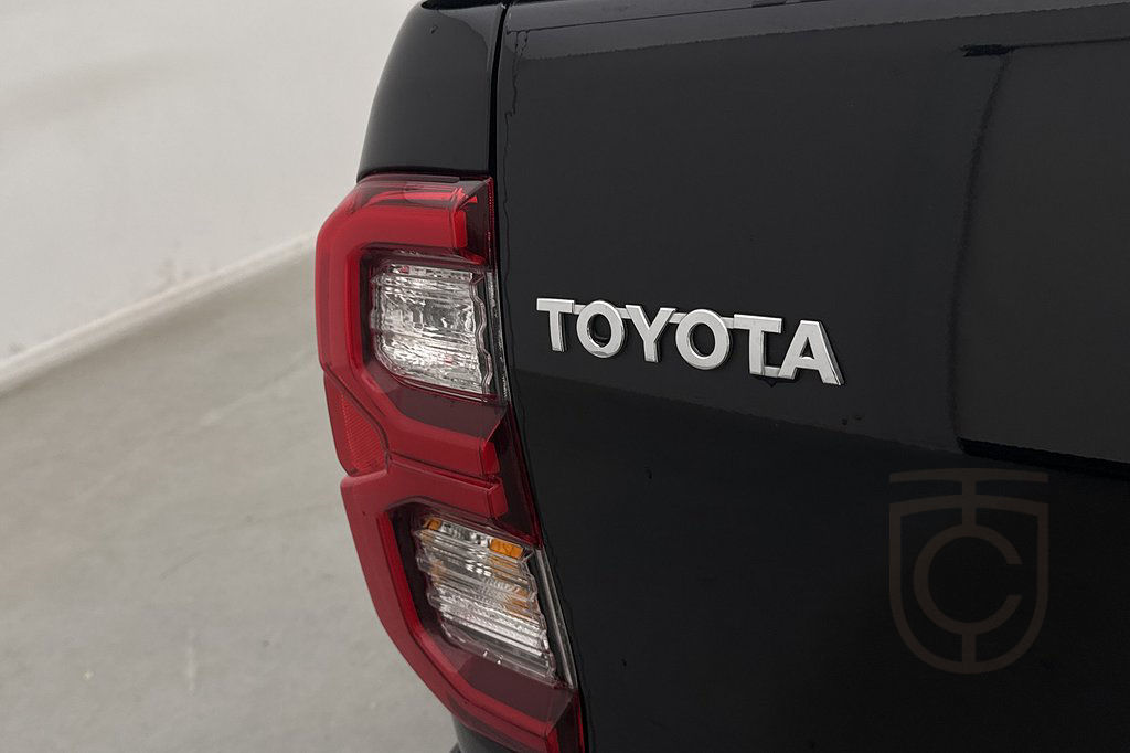 Toyota Hilux Extra Cab
