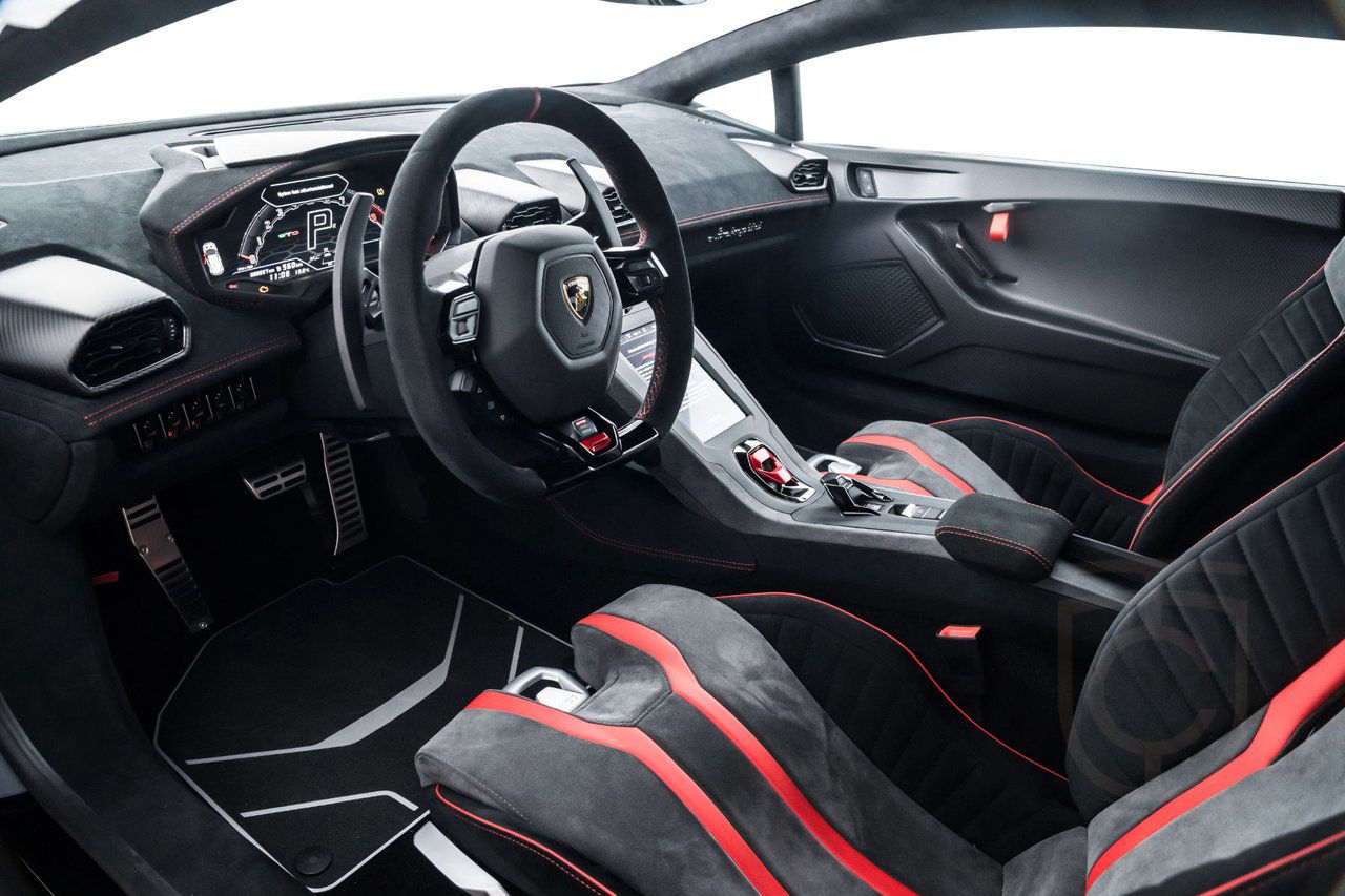 Lamborghini Huracán STO 60th Anniversary Edition 1
