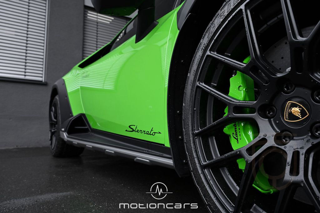 Lamborghini Huracan Sterrato 1 OF 1499 EXP € 274.983