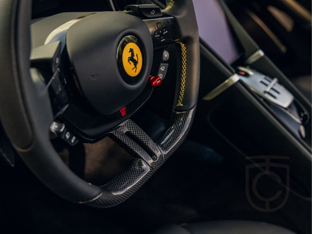 Ferrari Roma Spider 3.9 V8 Grigio Scuro, Side Display, C