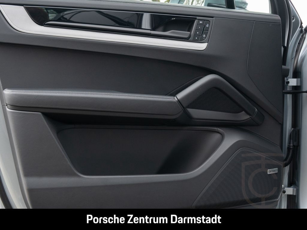 Porsche Cayenne E-Hybrid BOSE Luftfederung Panorama LED