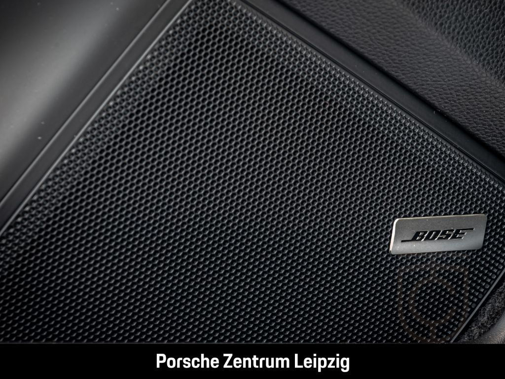 Porsche 992 911 Carrera Cabriolet Matrix Spur BOSE Rückf