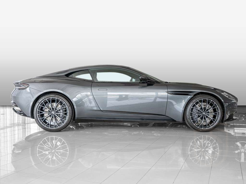 Aston Martin DB11 Coupe V8 Xenon Grey Onyx Black