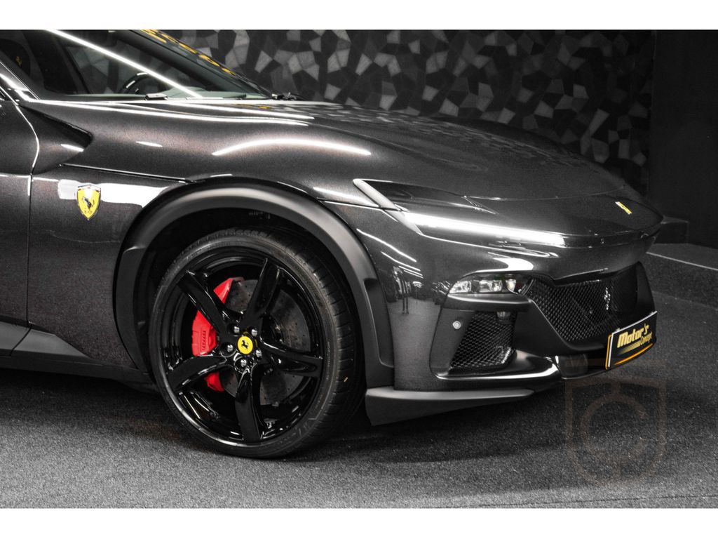 Ferrari Purosangue 6.5 V12