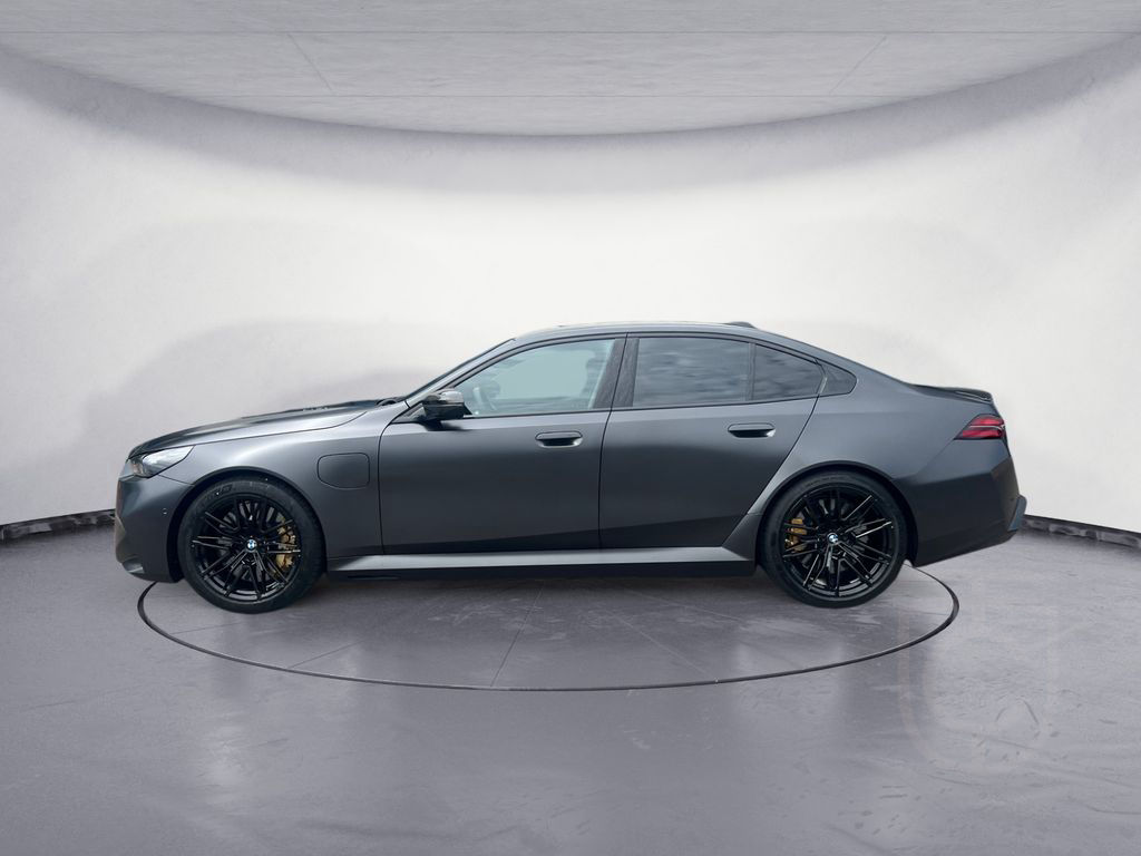BMW M5 Limousine xDrive AHK Ultimate Package