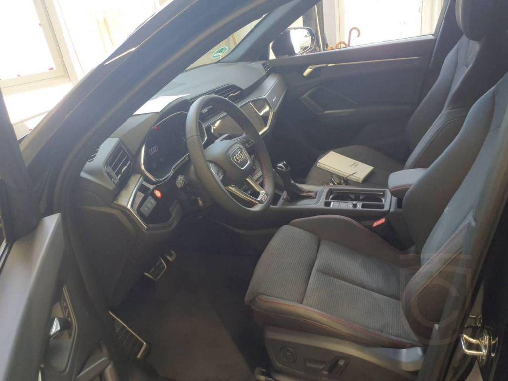 Audi Q3 S line 40 TDI quattro S tronic ACC AHK MATRIX