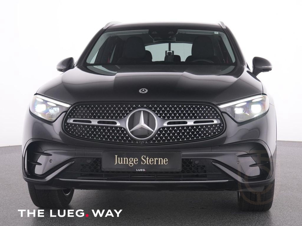 Mercedes-Benz GLC 300 e 4M AMG+MBUX+DLight+AHK+Mem+Keyl+20+360