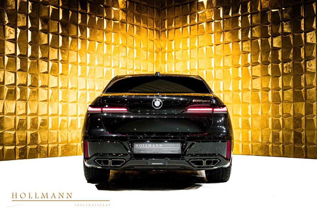 BMW M760e xDrive +SKY LOUNGE+M SPORT BRAKE SYSTEM+