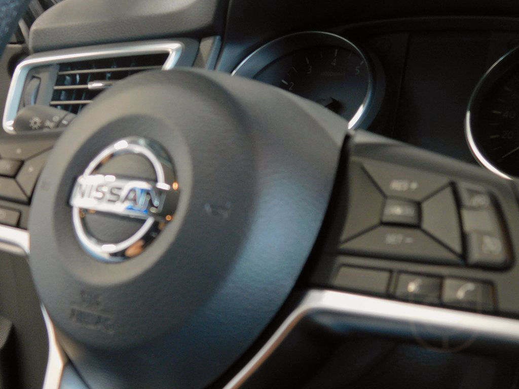 Nissan Qashqai 1.3 DIG-T TEKNA AUTOMAT 158hk