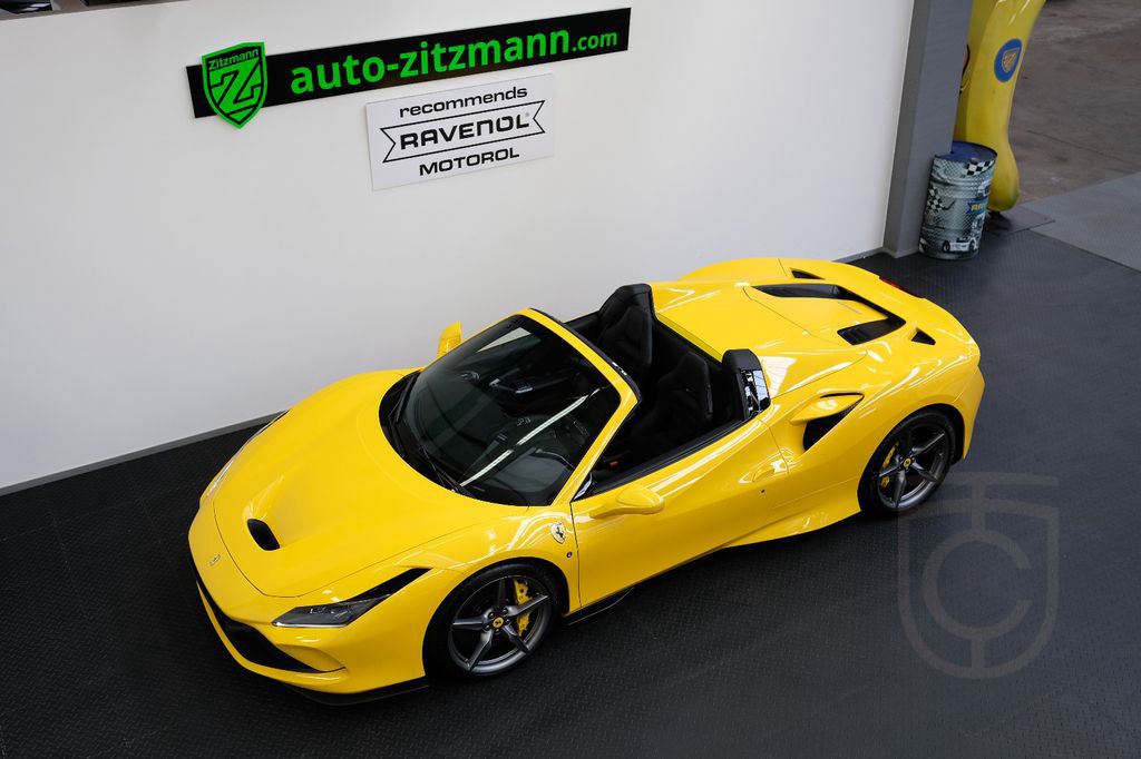 Ferrari F8 Spider/CARBON/LIFT/PASS.DISPL/RACINGSEATS/JBL