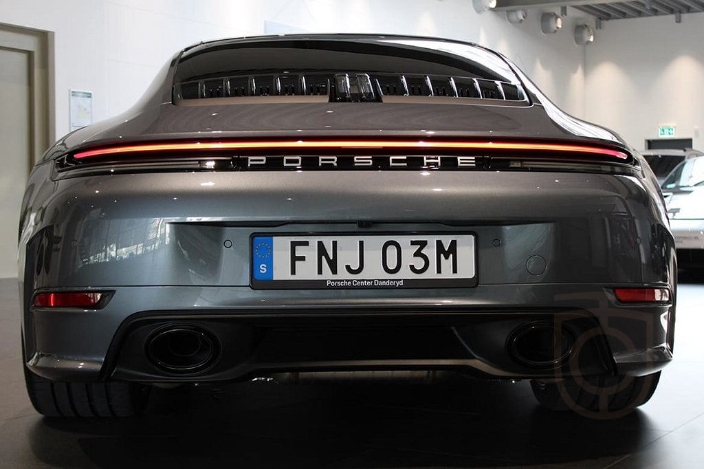 Porsche 911 Carrera