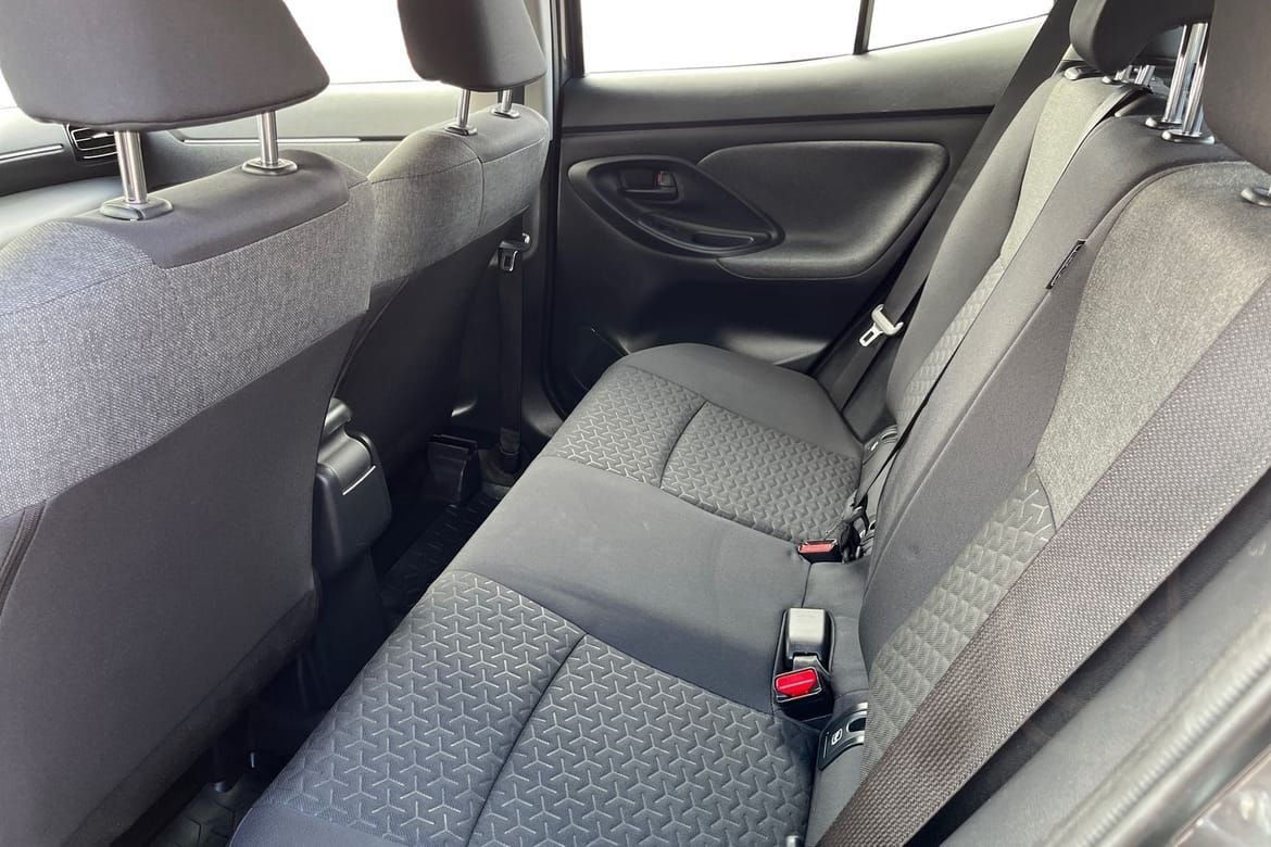 Toyota Yaris Cross Hybrid AWD-i 1,5 ACTIVE PARKERINGSSENS