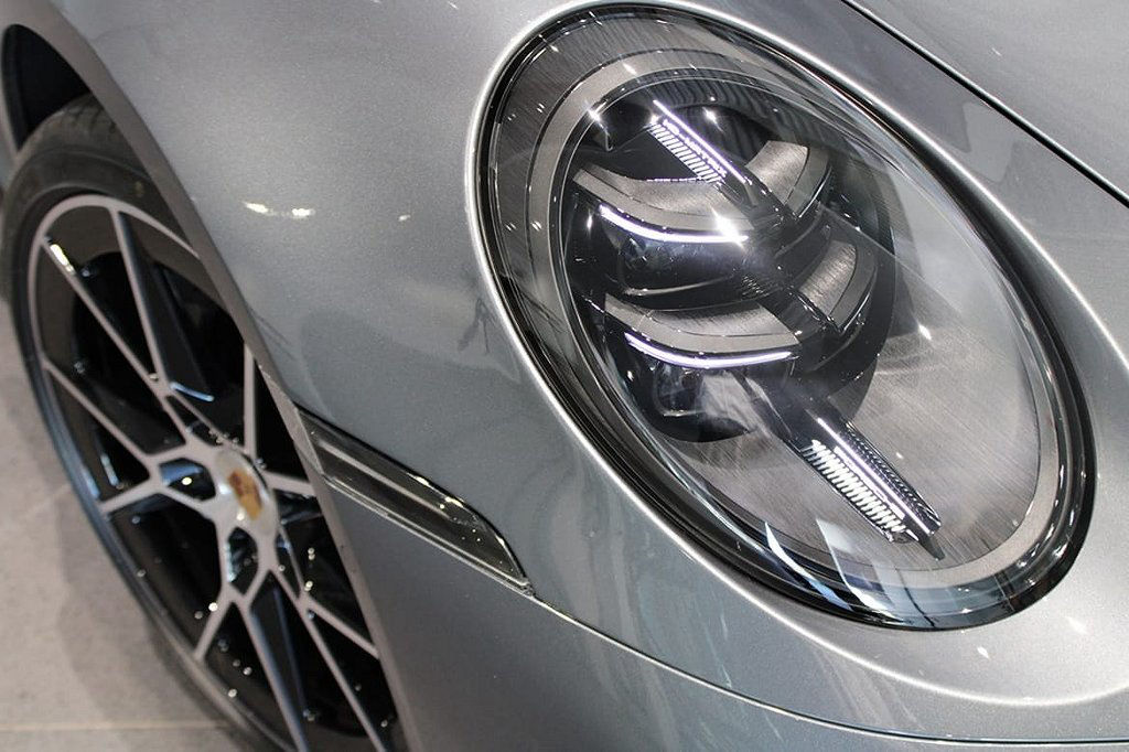 Porsche 911 Carrera