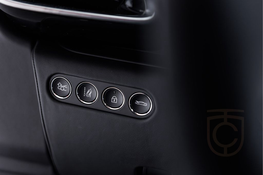 McLaren Artura 3.0 V6 Plug-in | Performance | Black Pack