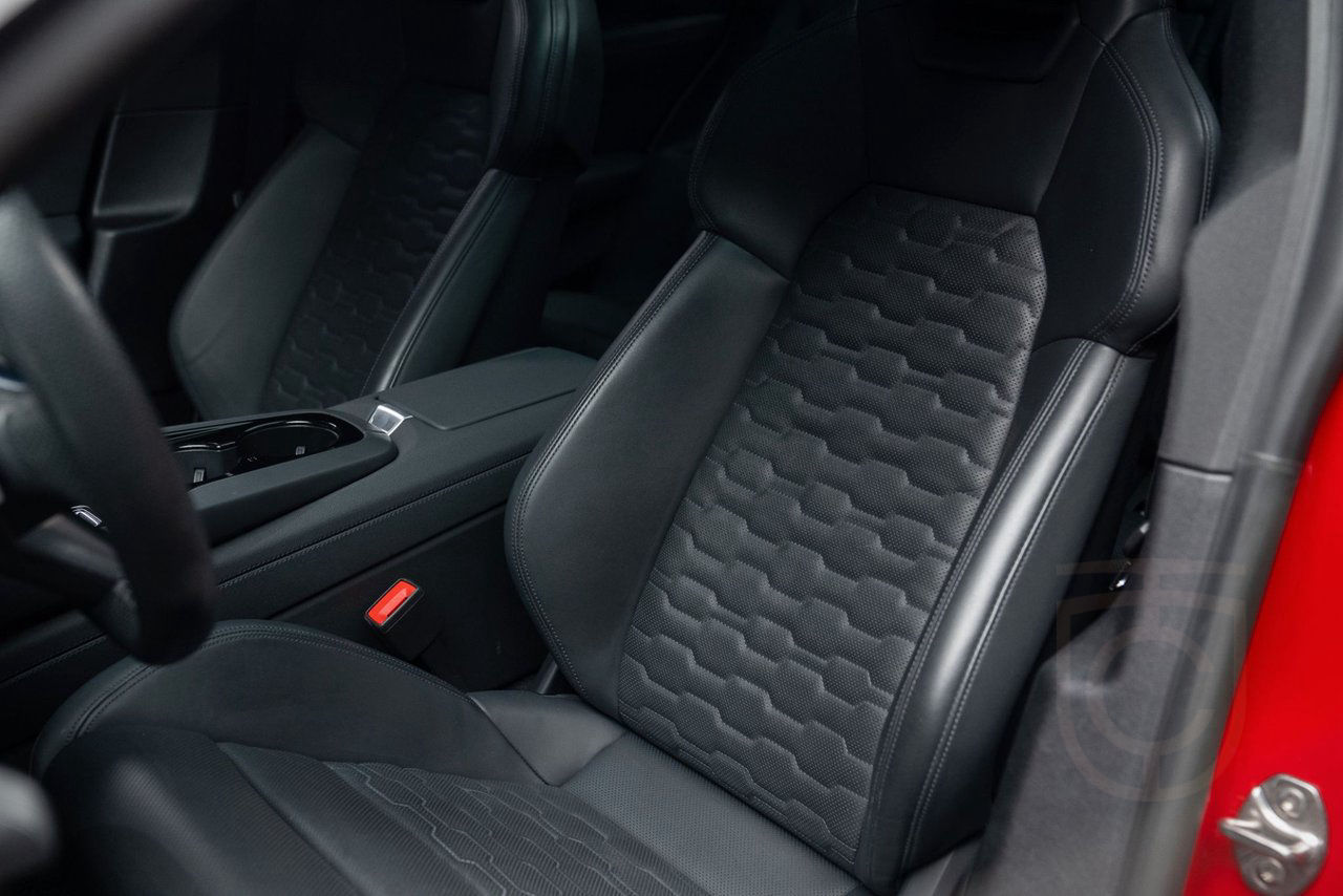 Audi E-Tron GT quattro