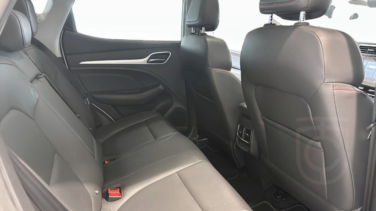 MG ZS EV LUXURY