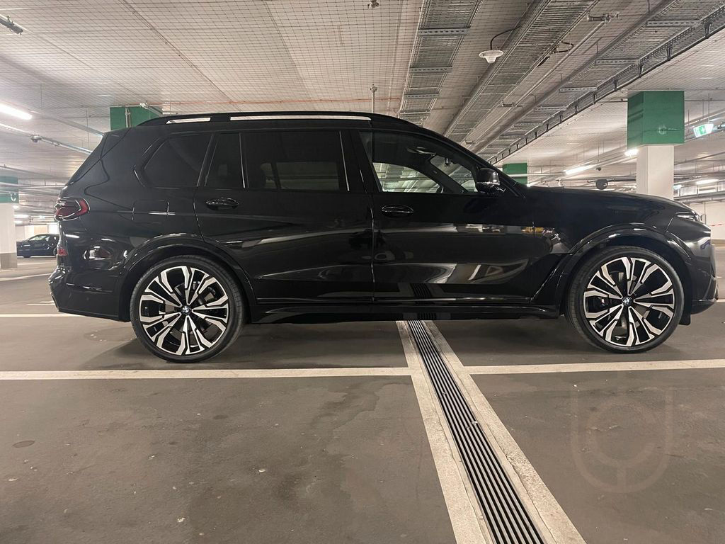 BMW X7 xDrive 40 d M Sport ALL BLACK FULL 23" 7 S