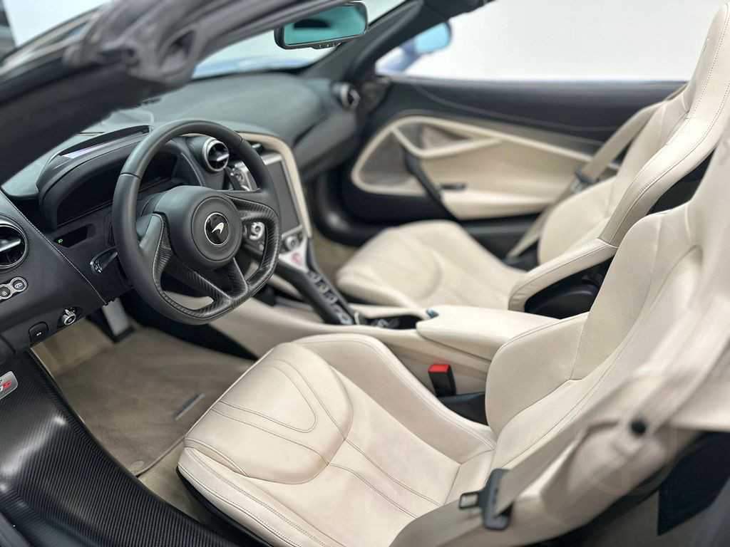 McLaren 720S Spider / Electrochromic Roof / Carbon Fibre
