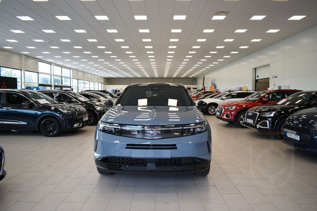 Opel Grandland Ultimate Hybrid Panorama