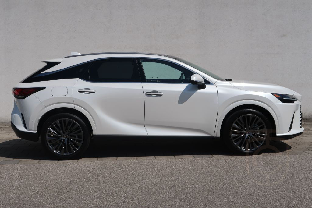 Lexus RX 450h+ (Plug-in-Hybrid) Luxury Line + Panorama