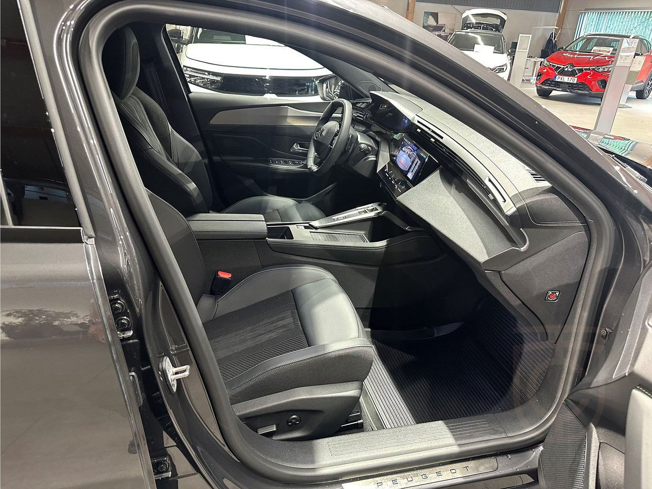 Peugeot 408 GT 1.2 PT