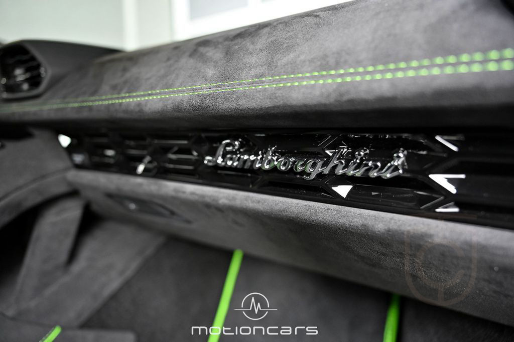 Lamborghini Huracan Sterrato 1 OF 1499 EXP € 274.983