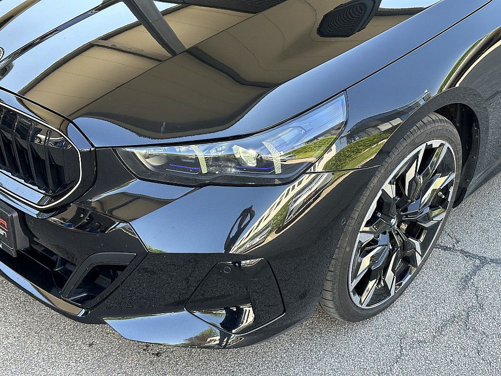 BMW 540d Touring xDrive M-Paket Aut. / AHK / Bowe...