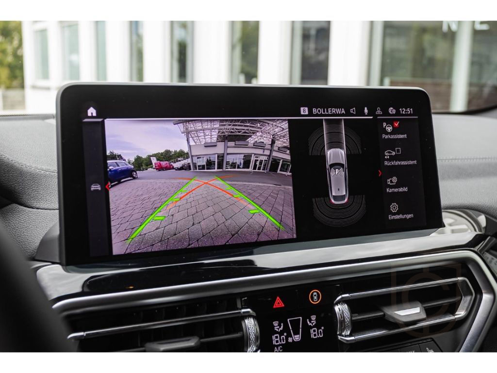 BMW X4 M +Navi+HUD+LED+RFK+Leder+e-Sitze+PDCv+h+DAB