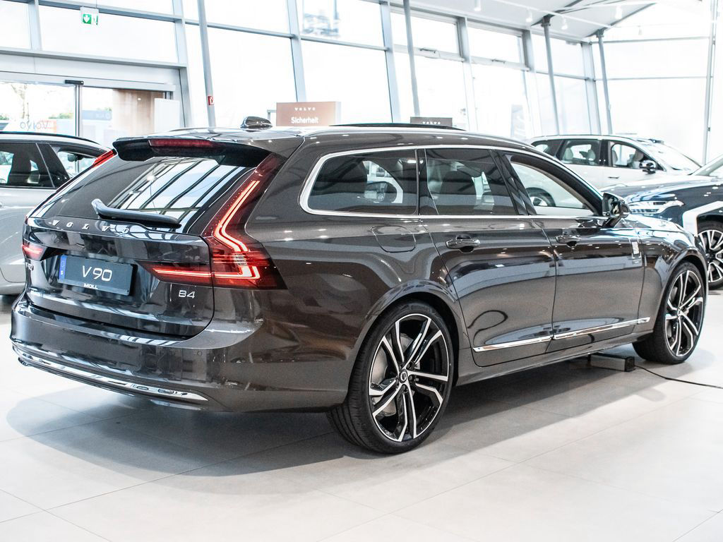 Volvo V90 Kombi B4 (Diesel) Mild-Hybrid Plus Bright
