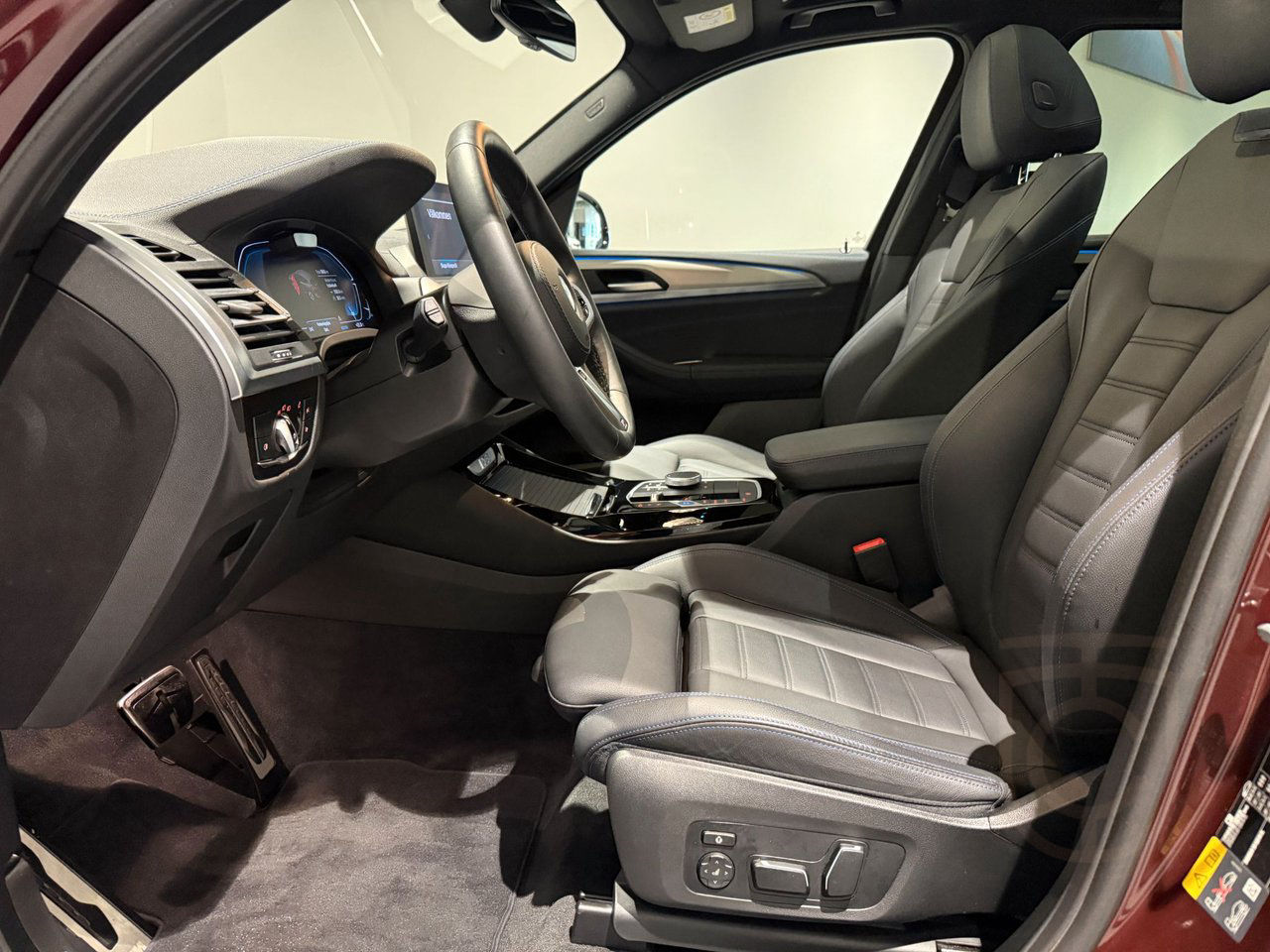 BMW iX3 Charged Plus