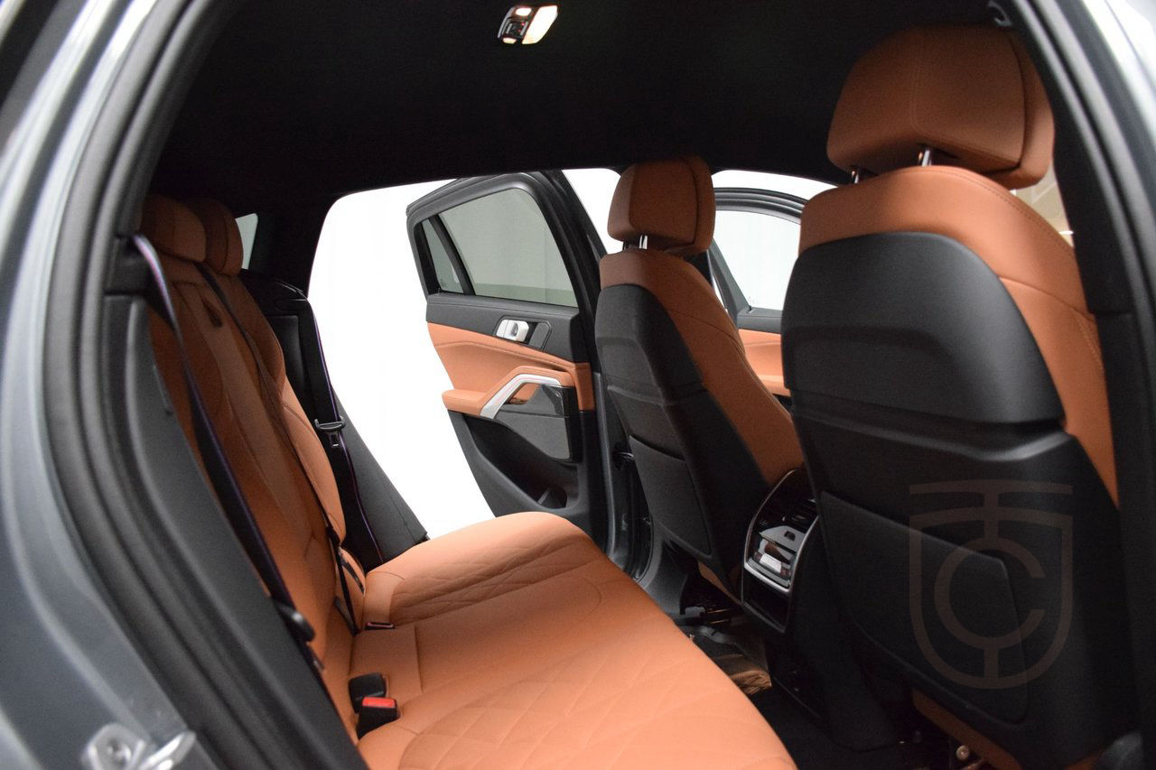 BMW X6 M60i xDrive