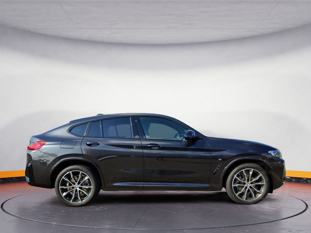 BMW X4 xDrive20d M Sport Laserlicht HUD AHK Pano Spo
