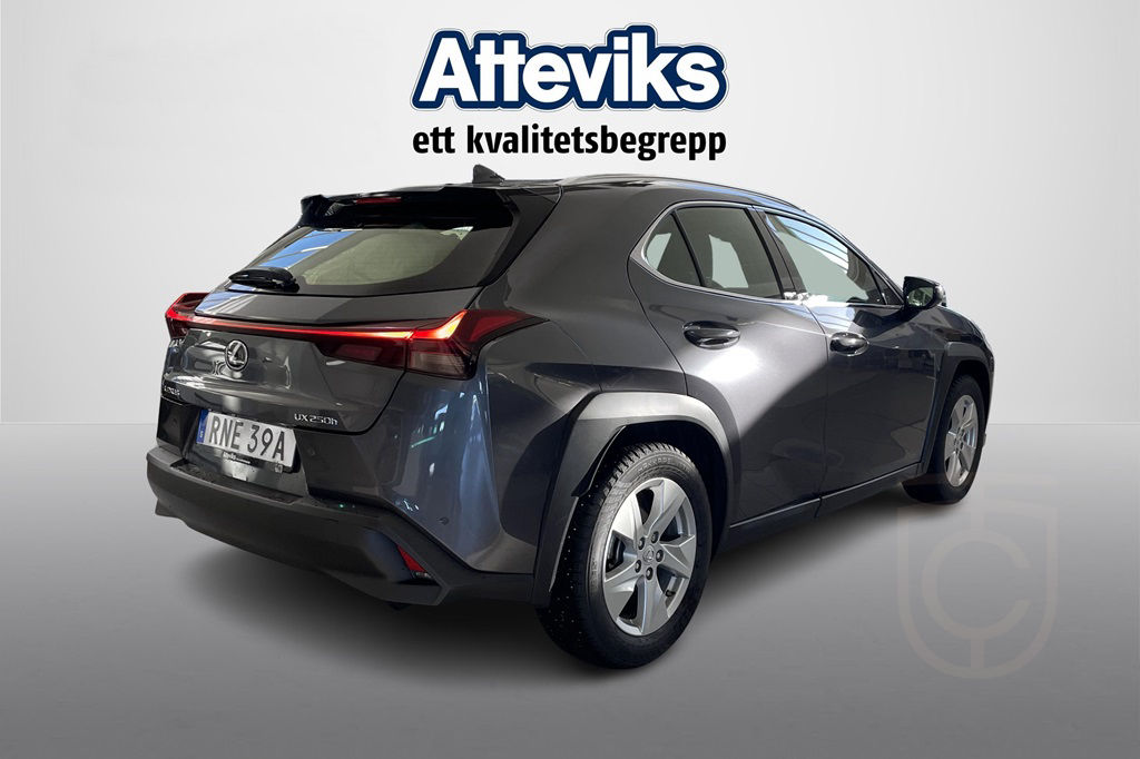 Lexus UX 250h