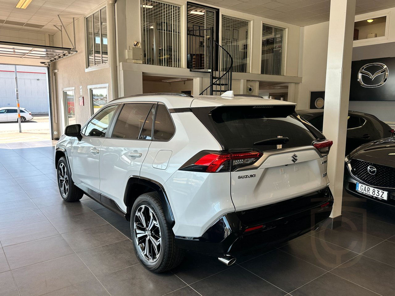 Suzuki Across 2.5 PHEV AWD Inclusive E-CVT