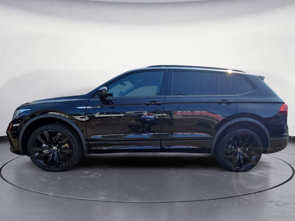 Volkswagen Tiguan Allspace R-Line 2.0 TDI 4M DSG AHK/PANO/3